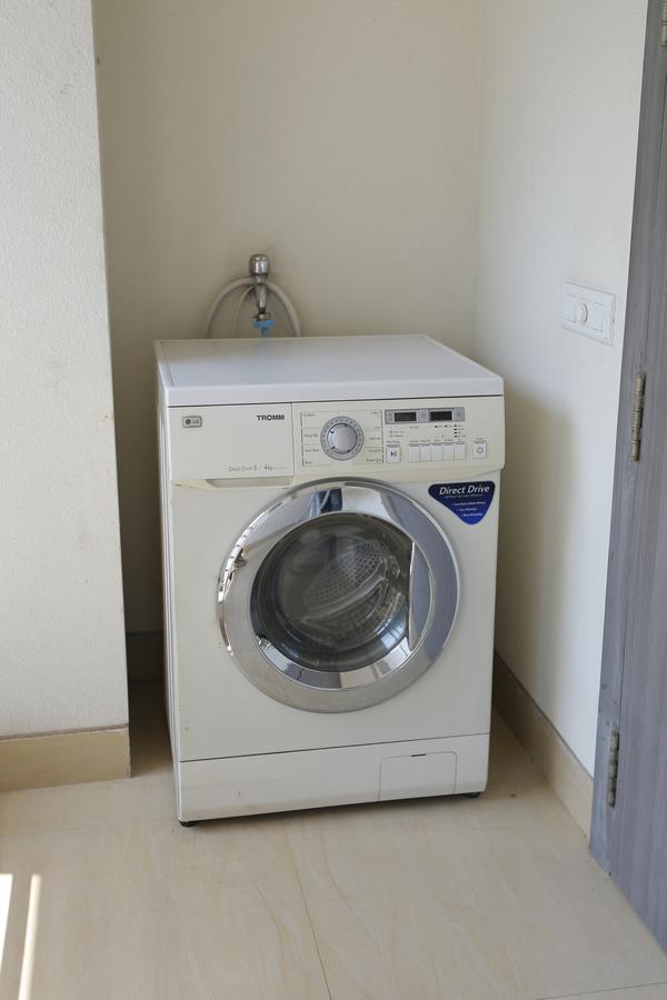 Lakeview Service Apartments Kolkata Eksteriør bilde